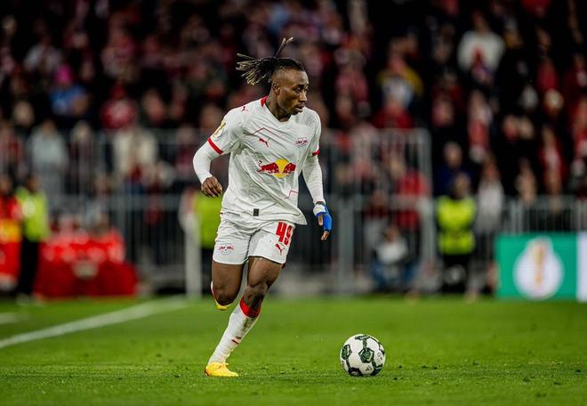 德天空：皇马正努力在周六前完成迪奥曼德转会